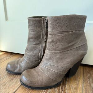 Vince Camuto leather bootie